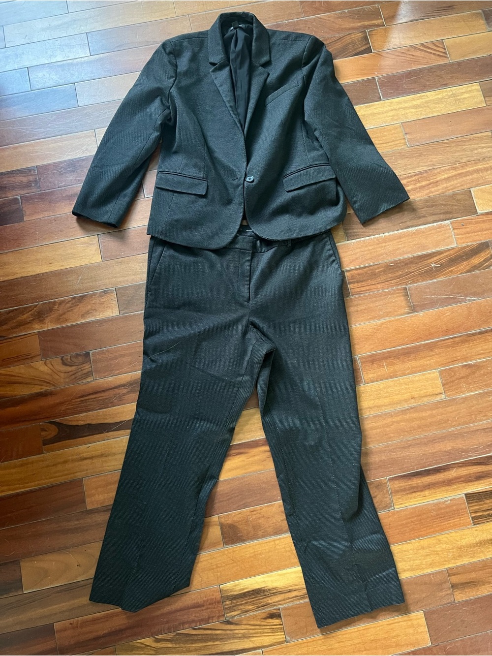 Ann Taylor Women's Black and White Two-Piece Suit Blazer & Pants 0141 - Picture 2 of 5